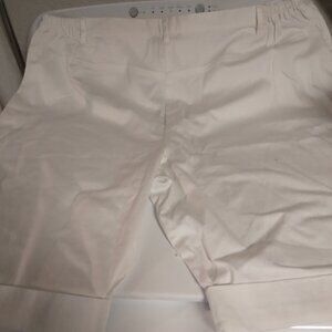 WHITE 'MIRROR' IMAGE 3'X SHORTS NWT